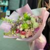 Букет из роз, маттиол и ранункулюсов