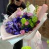 Букет из ванды, роз и анемон
