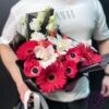 Букет из гербер, анемоны и орхидей